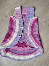 Detské oblečenie - Háčkovaná farebná vesta pre 7/8 ročné dievča - 15489624_
