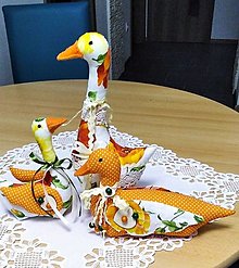 Dekorácie - Húsky, húsky, husičky, kačky, kačky, kačičky (jarné dekorácie) (Set Hus, húska, kačka oranžové) - 15493835_