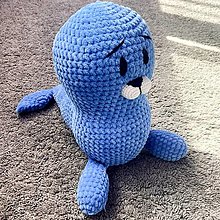 Hračky - modrý háčkovaný tuleník - 15498763_