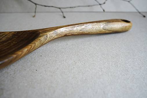 Plochá naberačka Slza orech