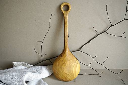 Veľká orechová varecha s očkom