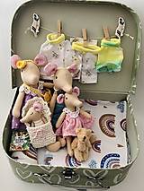 Hračky - Rodinka myšiek z Čarovného kufríka - 15501430_
