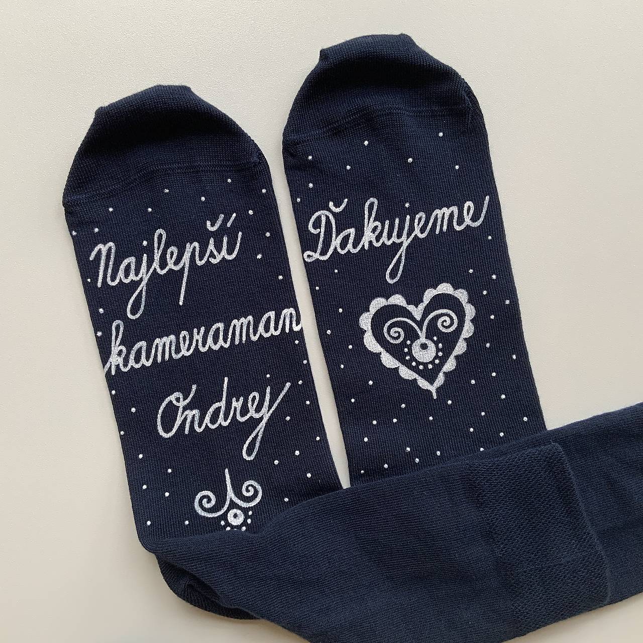 Maľované ponožky pre najlepšieho (kameramana)