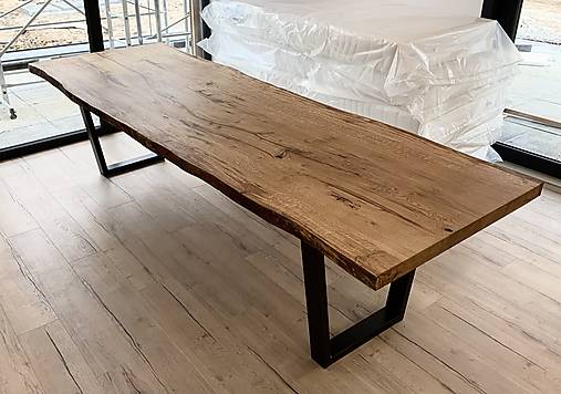 Jedálenský stôl z dubu