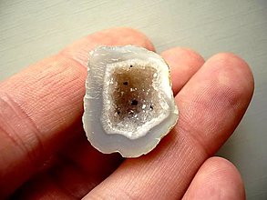 Minerály - Mini geoda peříčkového achátu 24 mm, č.25f - 15505360_