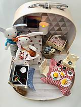 Hračky - Čarovný kufrík so zajačou rodinkou - 15503544_