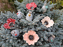 Dekorácie - PoPPy PiNK keramický kvet do záhrady - 15508610_