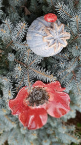 Dekorácie - PoPPy CHeRRy keramický kvet do záhrady - 15508686_