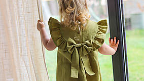 Detské oblečenie - Holubica - ľanové šaty s veľkým volánom a mašľou - 15514078_