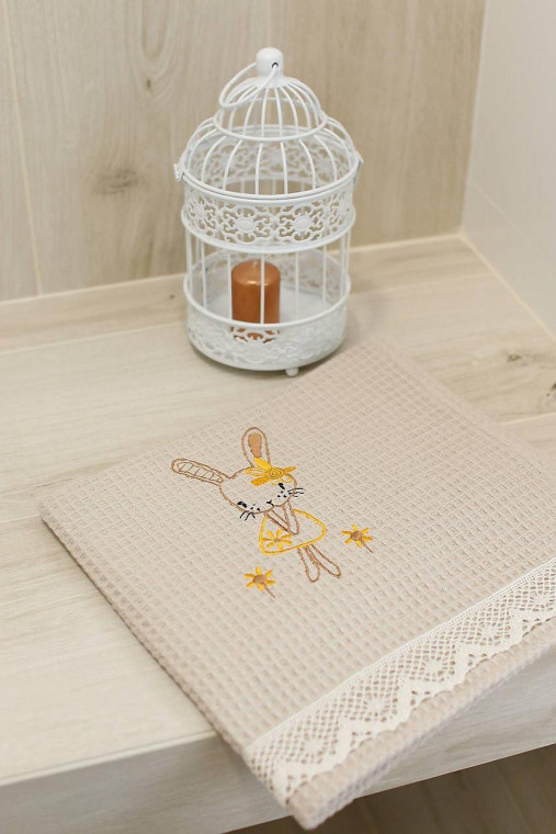 Úžitkový textil - Vyšívaný WAFLE bavlnený detský uterák ZAJKO - 15512620_
