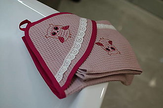 Úžitkový textil - Vyšívaná WAFLE bavlnená detská osuška SOVIČKA - 15517102_