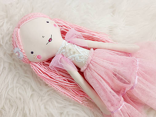 Bábika s tylovou sukničkou, ružová