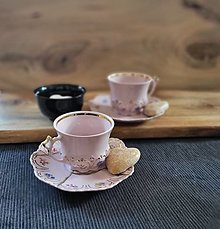 Dekorácie - Čajový set z ružového porcelánu s kintsugi podšálkou - 15532465_