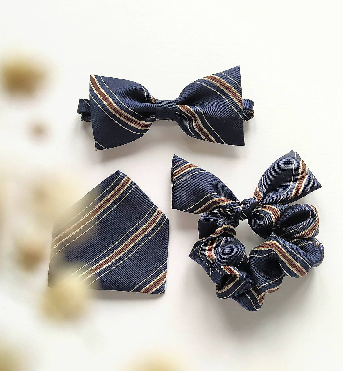 Tmavomodrý pásikatý set