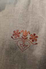 Pánske oblečenie - Pánska vyšívaná ľanová košeľa - 15536488_