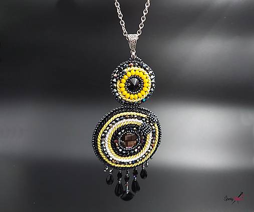 náhrdelník kruhy čierno-žlté