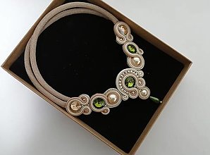 Náhrdelníky - Šujtášový náhrdelník  (Zelená) - 15538348_
