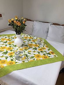 Úžitkový textil - Žlto-zelený kvetovaný bavlnený obrus  (70/70) - 15546013_