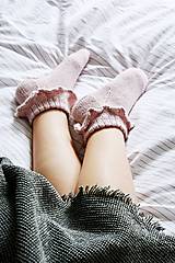 Ponožky, pančuchy, obuv - Ručne pletené ponožky s volánikom - 15546501_