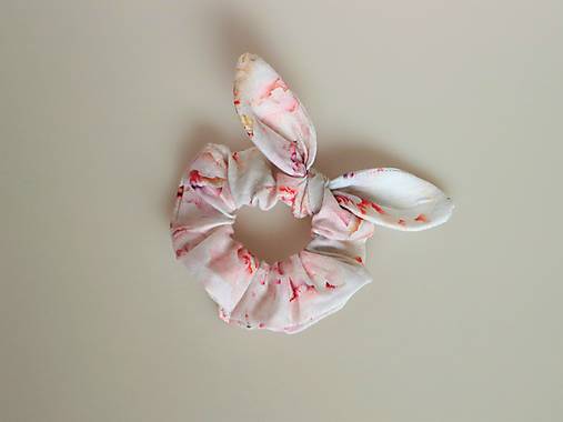 Ušatá scrunchies ľanová gumička pastelové ruže