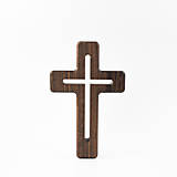 Dekorácie - Drevený krížik – vyrezaný kríž – ORECH masív - 15549544_
