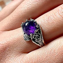 Prstene - Antique Silver Floral Amethyst Ring / Starostrieborný prsteň s ametystom - 15553012_