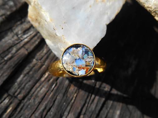 fire in opals-ring-gold (opals in gold 1)