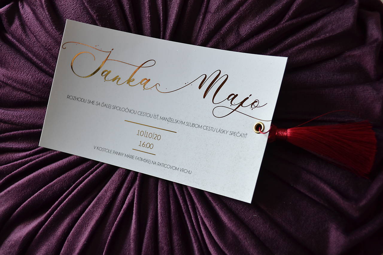 Svadobné oznámenie zlátené so strapcom