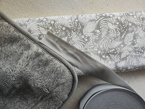 Textil - VLNIENKA DEKA a PRIKRÝVKA 100 % merino top super Papradie a listy šedé  - 15563494_