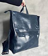 Batohy - TMAVOMODRÝ kožený ruksak - 15562289_