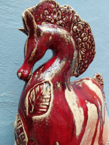 Sochy - Keramika, Koník Red - 15566121_