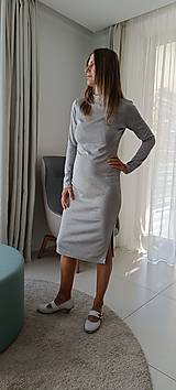 Šaty - Šaty svetlo šedé s nízkym rolákom - 15569541_
