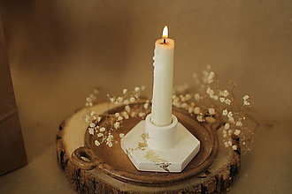 Svietidlá a sviečky - Minimalistický svietnik (biely) - 15570767_