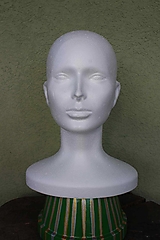 model hlavy polystyrénový*