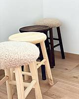 Nábytok - Okrúhle drevené stoličky - 15577114_