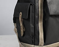 Batohy - Veľký čierno-šedý batoh z voskovaného plátna a kože. - 15579472_