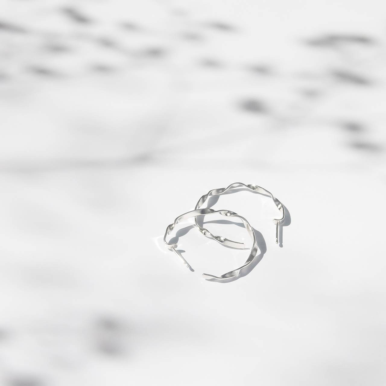 náušnice STUHA 04 striebro (veľkosť L)