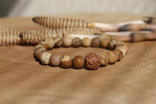Jaspis Rudraksha
