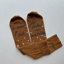 Ponožky, pančuchy, obuv - Motivačné maľované ponožky s nápisom: (”So mnou je Boh, jeho láska ma predchádza!” (Horčicové)) - 15584460_
