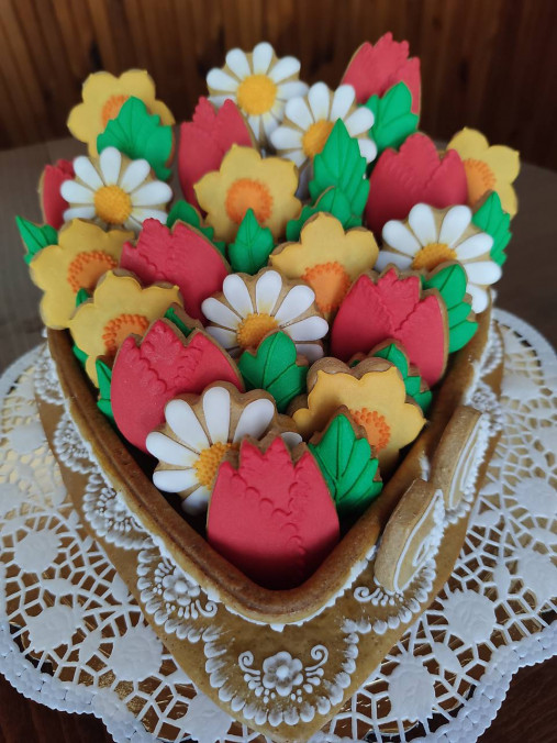 Dekorácie - Tulipán, narcis a margarétka - medovník  (Margarétka) - 15584788_
