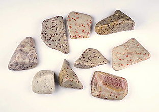 Minerály - Jaspis škvrnitý K752 - 15587720_