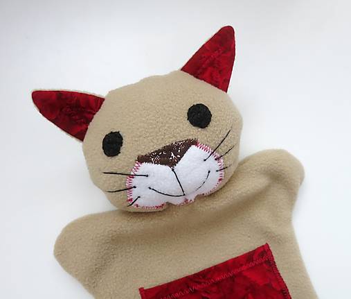 Maňuška mačka (Mici od Červenoružičkového záhona.)
