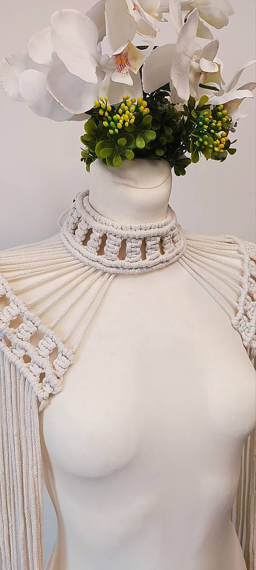 Macrame choker - GODDESS