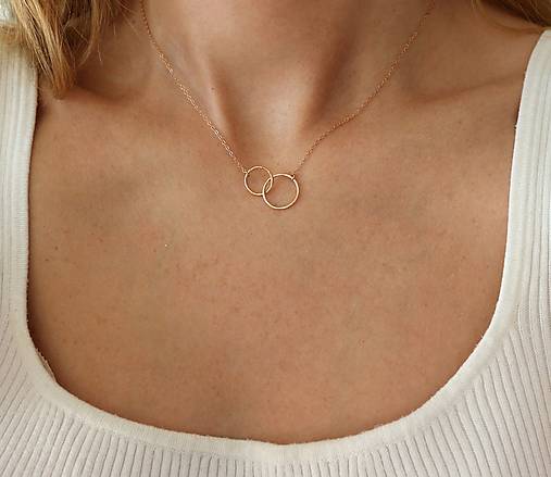Náhrdelníky - Spojenie dvoch krúžkov (rose gold filled) - 15590402_