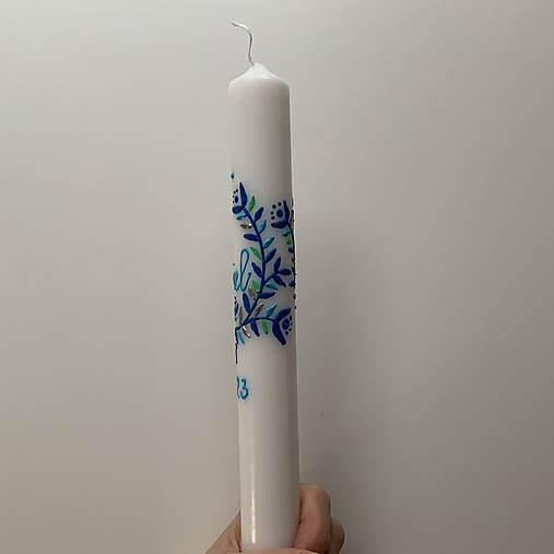 Krstná maľovaná košieľka + svieca v (modrých odtieňoch + strieborná s krížikom)