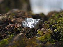 Prstene - Obrúčky tepané s diamantmi - 15599492_