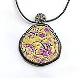 Náhrdelníky - Cínový šperk s keramikou - Kvetinová záhrada - 15603517_