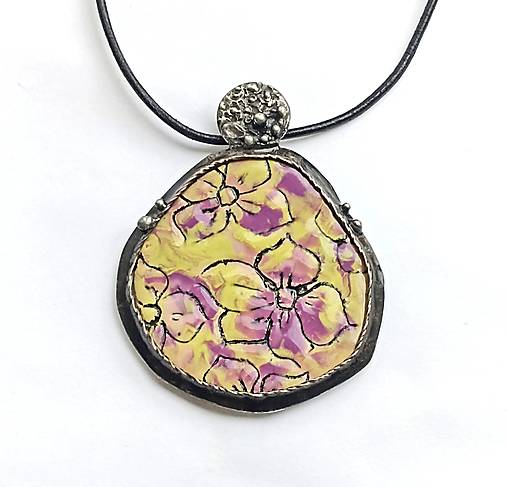 Cínový šperk s keramikou - Kvetinová záhrada