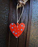 Dekorácie - drevené maľované srdce modré kvietky - 15607578_