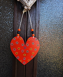 Dekorácie - drevené maľované srdce kvietky - 15607546_